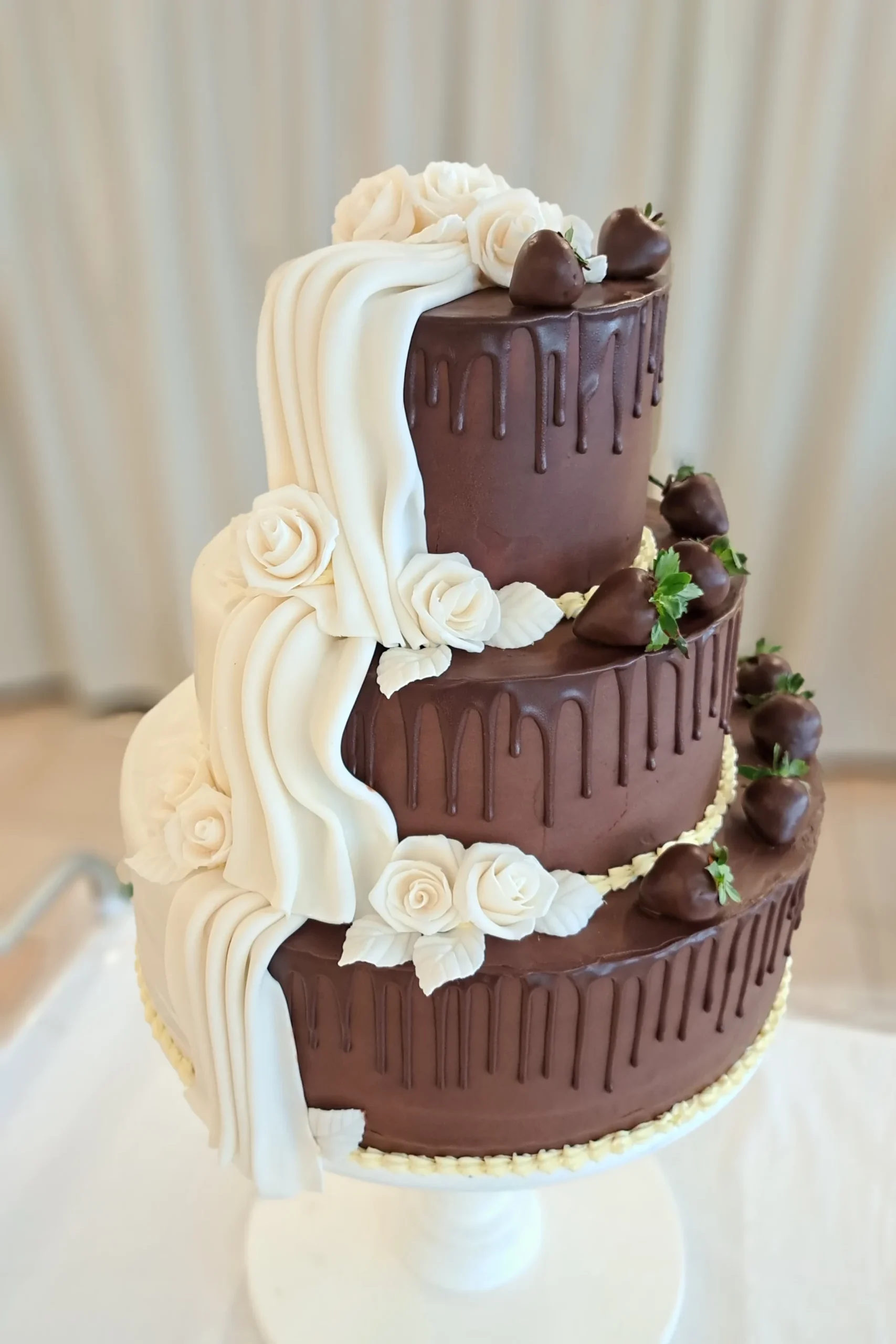 moderne hochzeitstorte