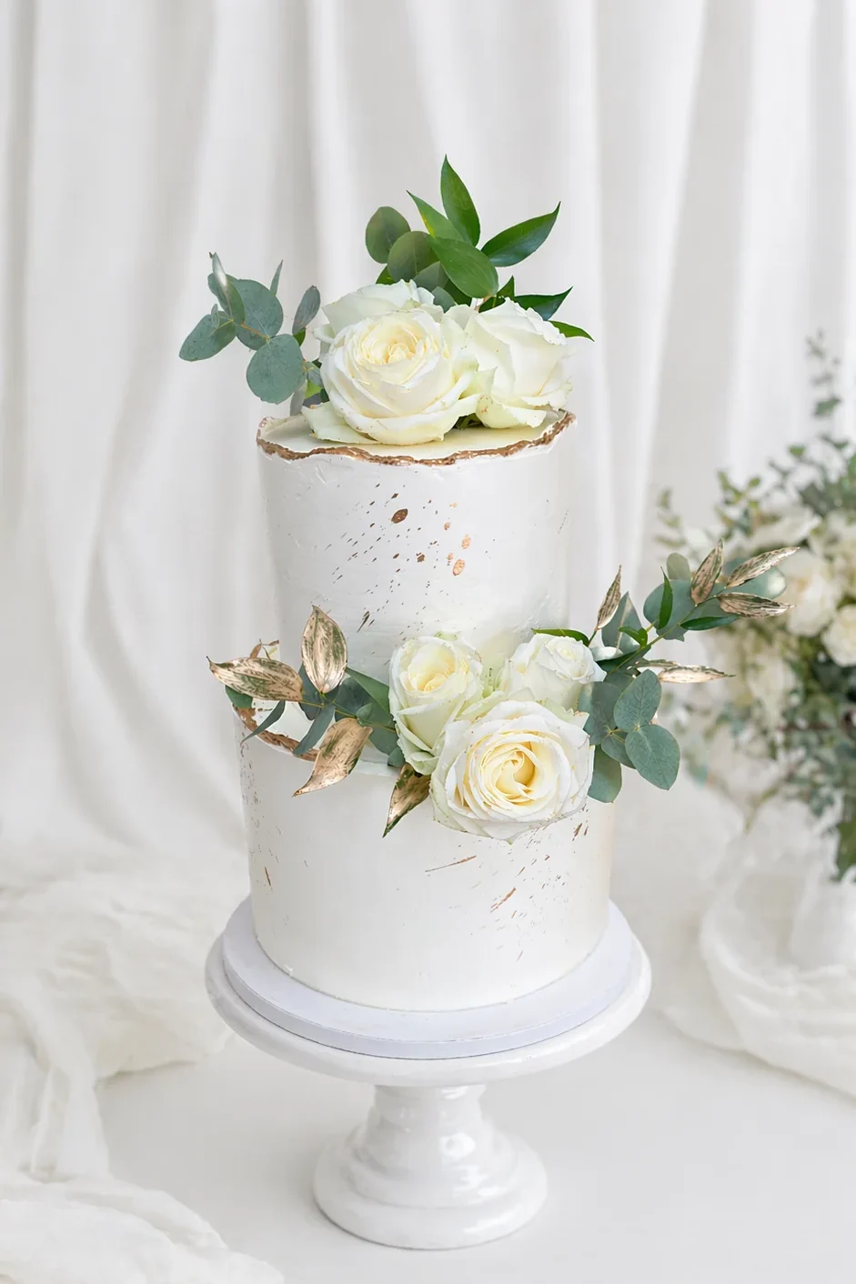 weiß goldene hochzeitstorte